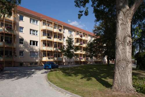 Foto - Wohnung zum Mieten in Mühlhausen 328,10 € 60.76 m²
