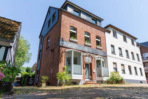 Foto - Haus zum Kaufen in Ratingen Lintorf 785.000,00 € 217 m²