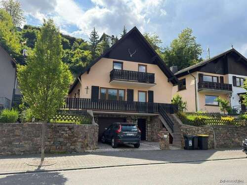 Foto - Haus zum Kaufen in Niederheimbach 268.000,00 € 150 m²