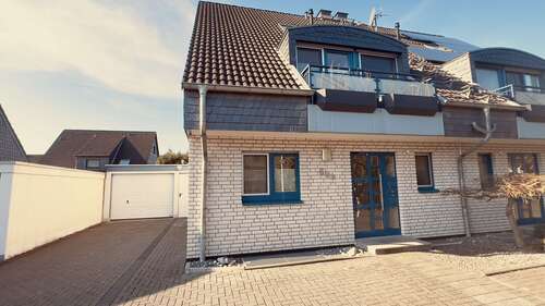 Foto - Haus zum Kaufen in Langenfeld (Rheinland) 689.000,00 € 249 m²