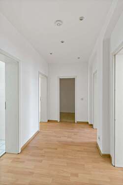 Foto - Wohnung zum Mieten in Halle 590,00 € 69 m²