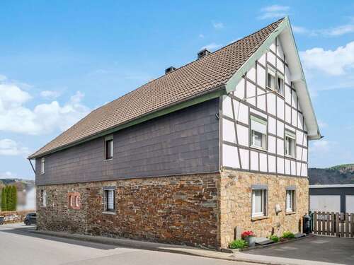 Foto - Haus zum Kaufen in Simmerath 949.000,00 € 235 m²