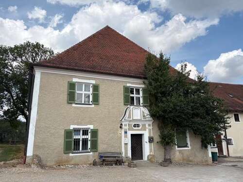 Foto - Wohnung zum Mieten in Altmannstein 1.300,00 € 165 m²