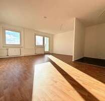 Wohnung zum Mieten in Plauen 348,00 € 69.3 m²