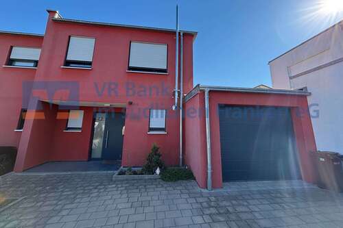 Foto - Haus zum Kaufen in Dinkelsbühl 529.000,00 € 138 m²