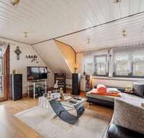 Haus zum Kaufen in Calw 369.000,00 € 242 m² Haus zum Kaufen in Calw 369.000,00 € 242 m²