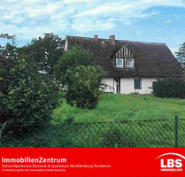 Haus zum Kaufen in Laage 91.000,00 € 146 m²