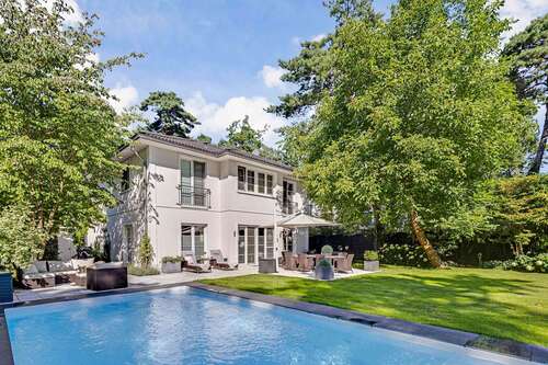 Foto - Haus zum Kaufen in Kleinmachnow 2.200.000,00 € 255 m²