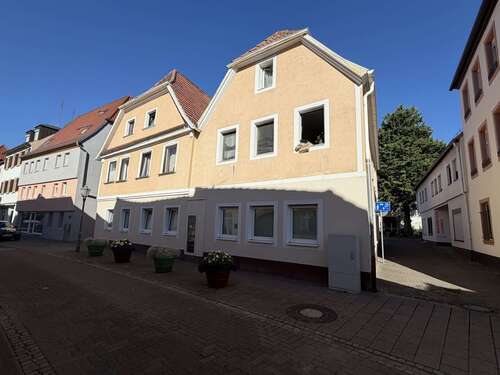 Foto - Haus zum Kaufen in Bad Bergzabern 695.000,00 € 439 m²