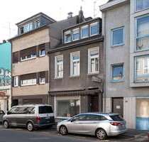 Haus zum Kaufen in Krefeld 249.000,00 € 184 m²