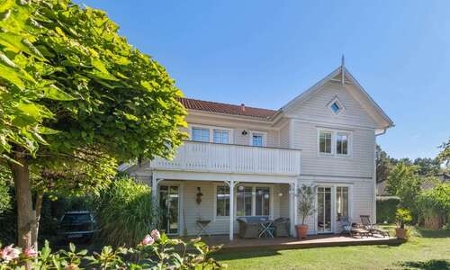 Foto - Haus zum Kaufen in Hohen Neuendorf 1.250.000,00 € 263 m²