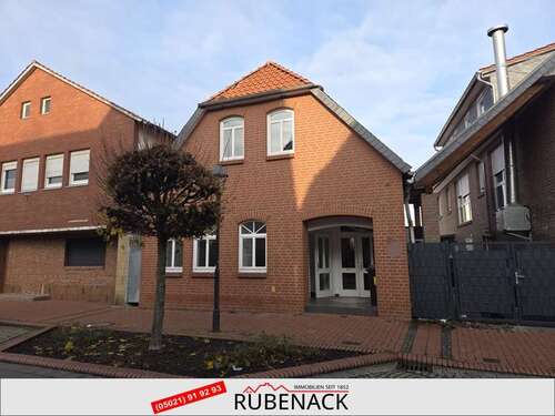 Foto - Haus zum Kaufen in Stolzenau 129.000,00 € 142 m²