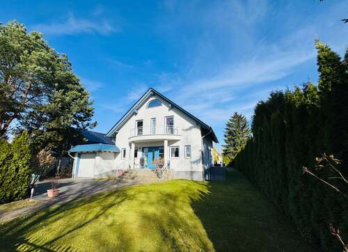 Foto - Haus zum Kaufen in Schönefeld 998.000,00 € 198.74 m²