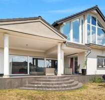 Haus zum Kaufen in Heusenstamm 1.290.000,00 € 250 m²