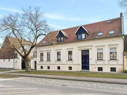 Foto - Haus zum Kaufen in Barby 224.000,00 € 250 m²