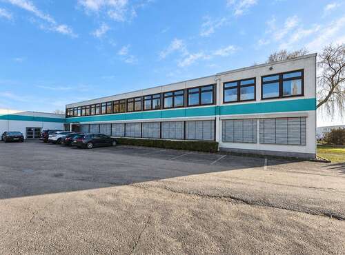Foto - Halle in Lübeck 18.000,00 € 2454.4 m²