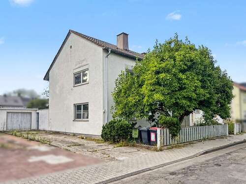 Foto - Haus zum Kaufen in Karlsruhe 470.000,00 € 147 m²