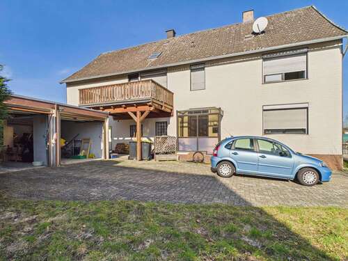 Foto - Haus zum Kaufen in Lamspringe 75.000,00 € 174.5 m²