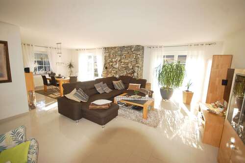 Foto - Haus zum Kaufen in Rötgesbüttel 820.000,00 € 337 m²