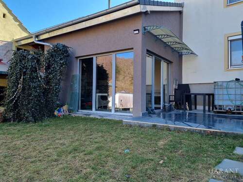Foto - Haus zum Kaufen in Breitenbrunn-, Oberpf 330.000,00 € 160 m²