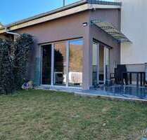 Haus zum Kaufen in Breitenbrunn-, Oberpf 330.000,00 € 160 m²