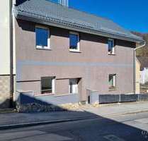 Haus zum Kaufen in Breitenbrunn-, Oberpf 330.000,00 € 160 m²