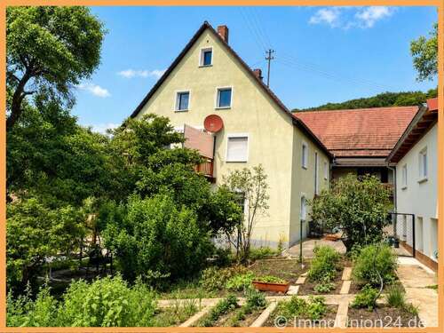 Foto - Wohnung zum Mieten in Neunkirchen am Sand 685,00 € 75 m²