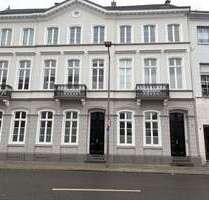 Wohnung zum Kaufen in Krefeld-Stadtmitte 215.000,00 € 77 m²