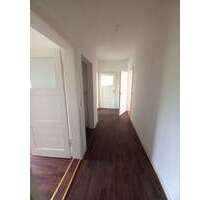 Wohnung zum Mieten in Werdau 342,00 € 64.57 m²
