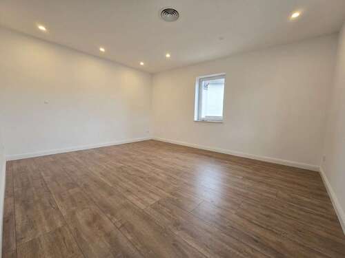 Foto - Haus zum Kaufen in Rhens 375.000,00 € 259.5 m²