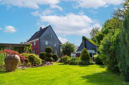 Foto - Haus zum Kaufen in Solingen 425.000,00 € 140 m²