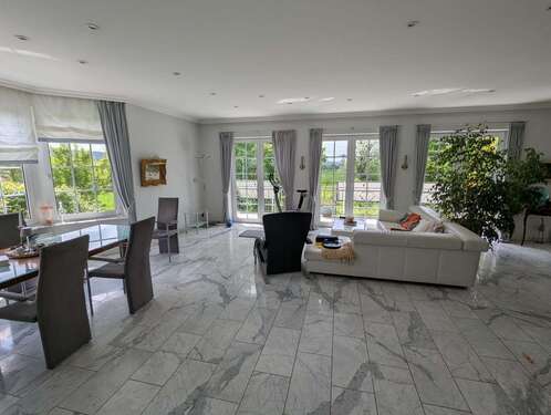 Foto - Haus zum Mieten in Rinteln 1.500,00 € 170 m²