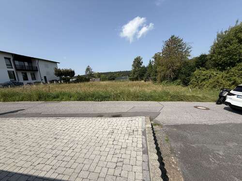 Foto - Grundstück zu verkaufen in RoetgenRott 600.000,00 € 1782 m²
