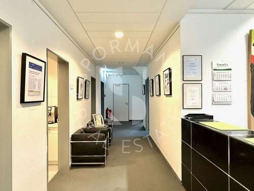 Foto - Büro in Düsseldorf 5.495,28 € 457.94 m²