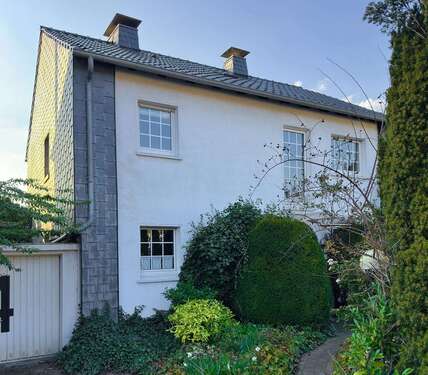 Foto - Haus zum Kaufen in Moers 620.000,00 € 132 m²