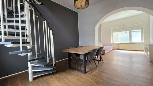 Foto - Haus zum Kaufen in Neuss 475.000,00 € 211.19 m²