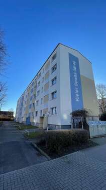 Foto - Wohnung zum Mieten in Schwerin 350,00 € 42.17 m²