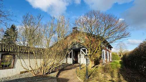 Foto - Haus zum Kaufen in Todenbüttel 549.000,00 € 202 m²