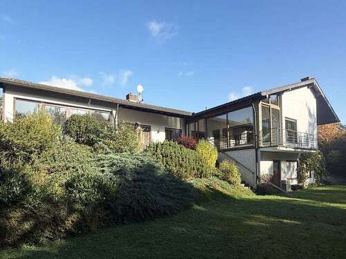 Foto - Haus zum Kaufen in Rheinbreitbach 565.000,00 € 243 m²