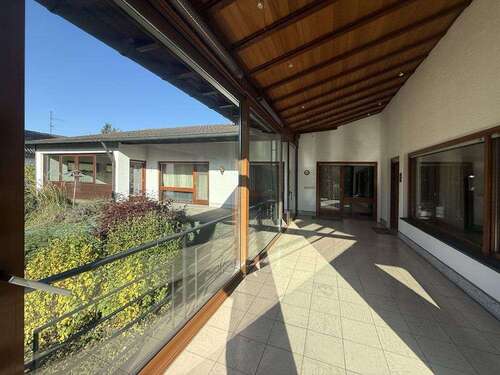 Foto - Haus zum Kaufen in Rheinbreitbach 565.000,00 € 243 m²