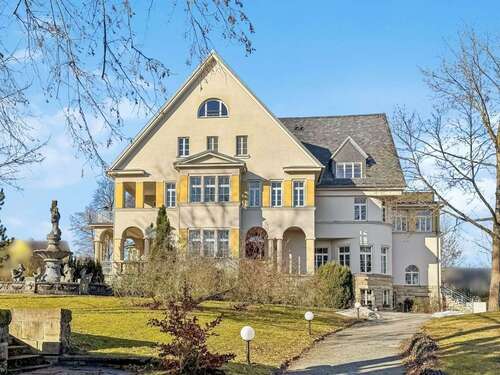 Foto - Wohnung zum Kaufen in Bad Klosterlausnitz 424.000,00 € 204 m²