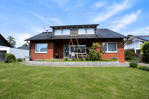 Foto - Haus zum Kaufen in Steinhagen 385.000,00 € 220 m²