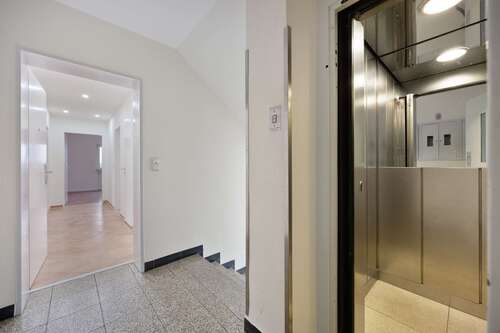 Foto - Wohnung zum Kaufen in Köln 245.000,00 € 77 m²