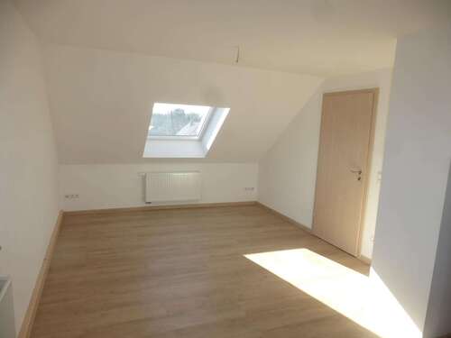 Foto - Wohnung zum Mieten in Mülsen 525,00 € 74 m²