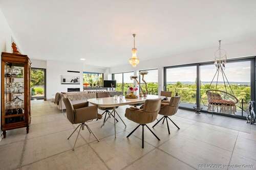Foto - Haus zum Kaufen in Kelsterbach 1.679.000,00 € 335 m²