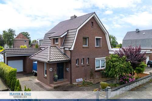 Foto - Haus zum Kaufen in Nordenham 349.000,00 € 136 m²