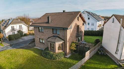 Foto - Haus zum Kaufen in Königswinter Thomasberg 649.000,00 € 143 m²