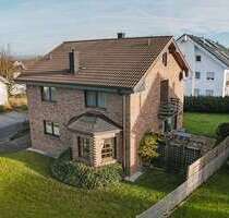 Haus zum Kaufen in Königswinter Thomasberg 649.000,00 € 143 m² - Königswinter / Thomasberg