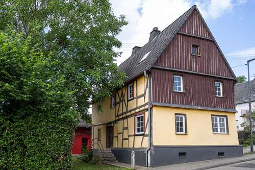 Foto - Haus zum Kaufen in Lipporn 199.000,00 € 142 m²