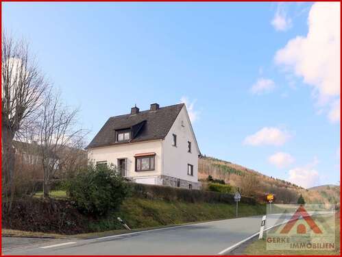 Foto - Haus zum Kaufen in Medebach Medelon 149.000,00 € 145 m²